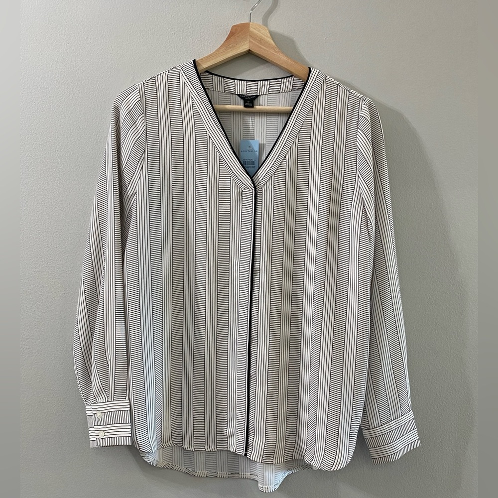 Ann Taylor petite white and black long sleeve dress top NWT